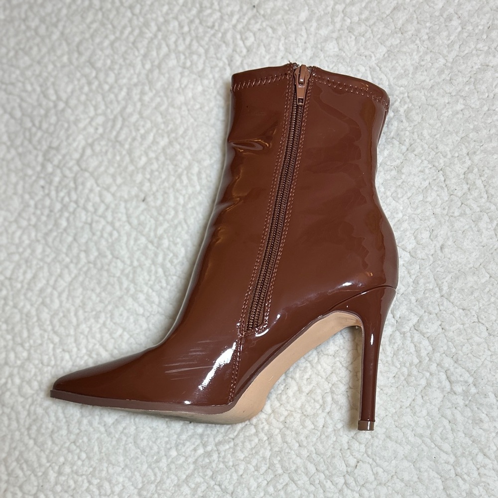 Steve Madden Shiny Brown Ankle Boots - Picture 5 of 6